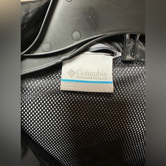 Columbia Men’s Black Water Tight II Long Sleeve Full zip Hooded Jacket Size L - Picture 3 of 5